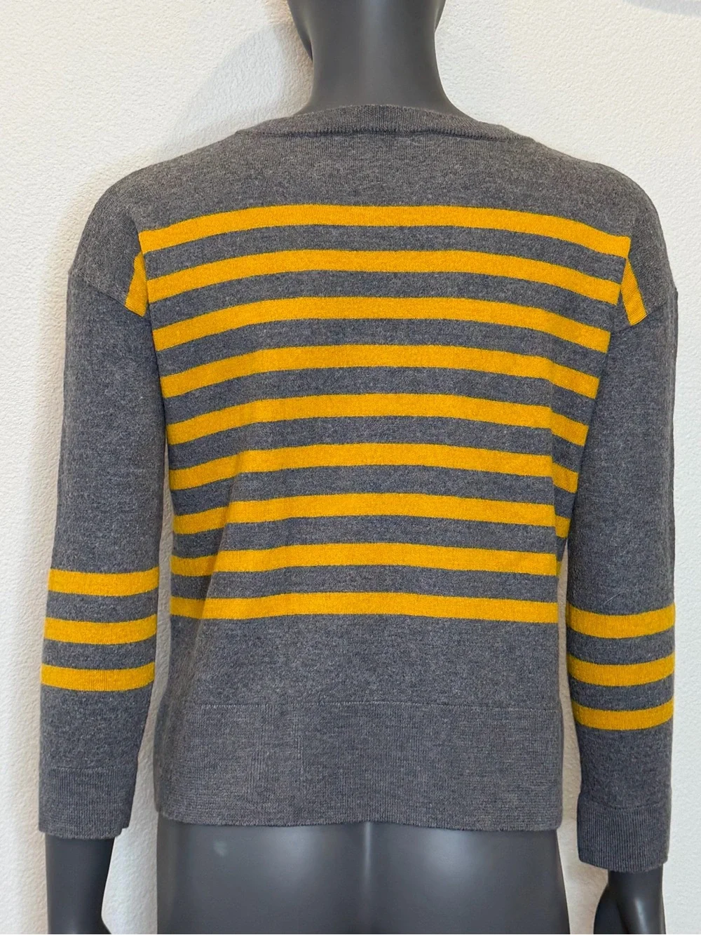 Pendleton Merino Wool Striped Crewneck Sweater Gray Yellow Stripes Womens Size M